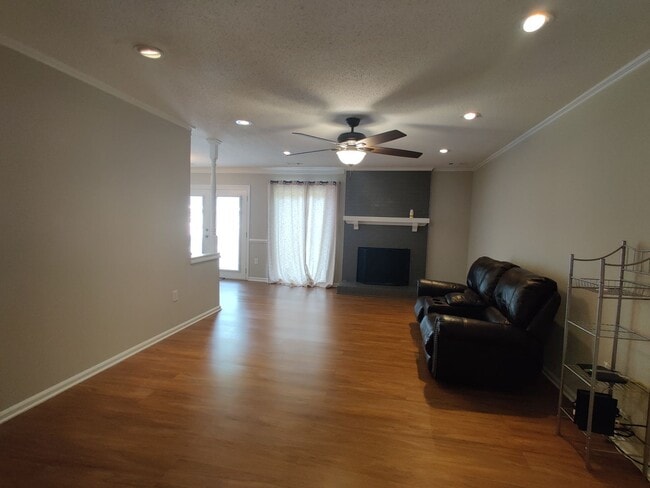 Photo - 7236 Walnut Wood Dr
