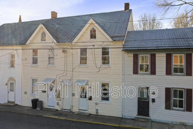 218 N College St