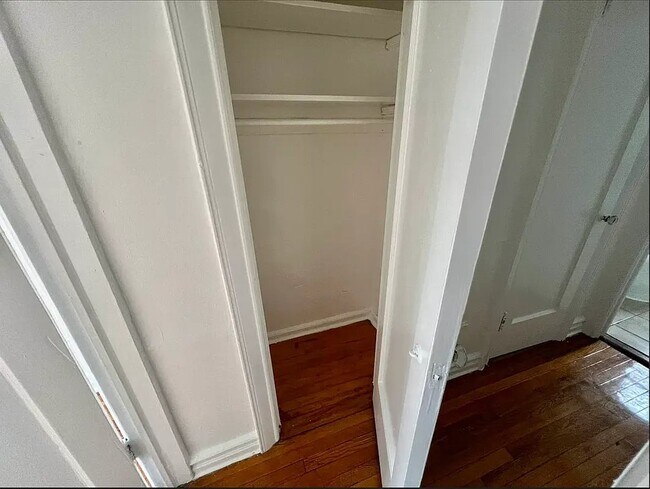 Photo - East 201st Street