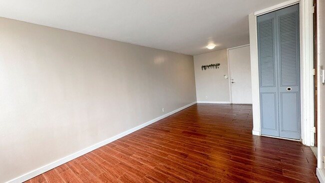 Photo - Across Schofield  Macomb  Gate - Woodwinds - 1bdrm/1bath/1 pkg Unit C409