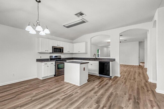 Photo - 609 Golden Gate Dr