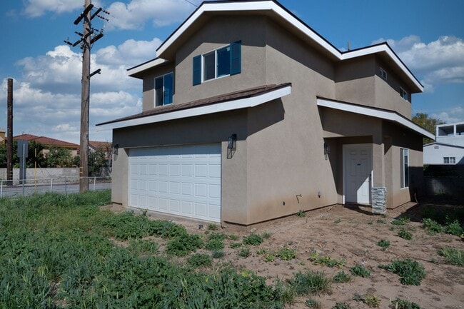Building Photo - 2400 Del Mar Ave Unit 7819