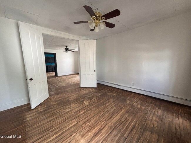 9 4th Ave Unit 2