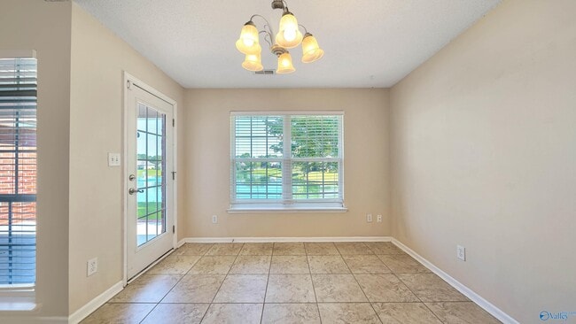 Photo - 113 NW Imogene Way