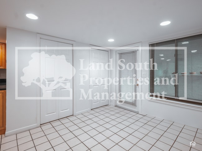 Photo - 1 Lake Hollingsworth Dr