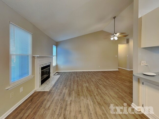 Photo - 3520 Lytham Pl