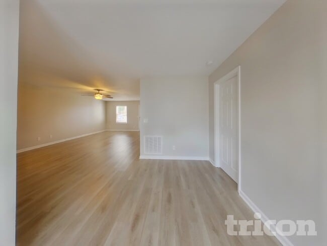 Photo - 1616 Jamie Dr