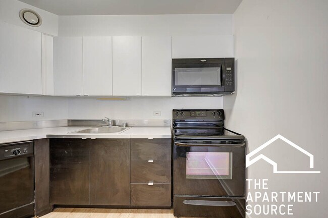 Photo - 1111 N Dearborn St Unit 3011