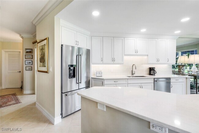 Building Photo - 4901 Gulf Shore Blvd N Unit 104