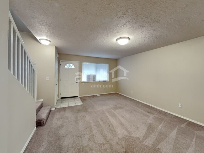 Photo - 2285 NW McGarey Dr