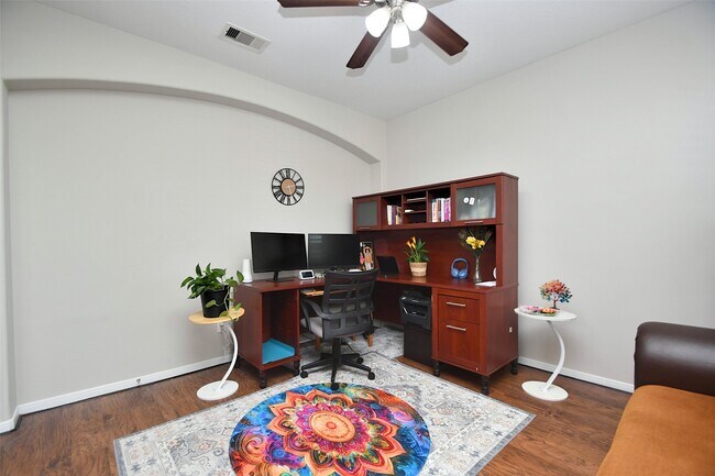 Photo - 6027 Opal Crest Ln