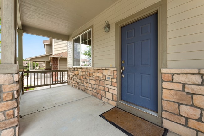 Photo - 7 Triangle Dr