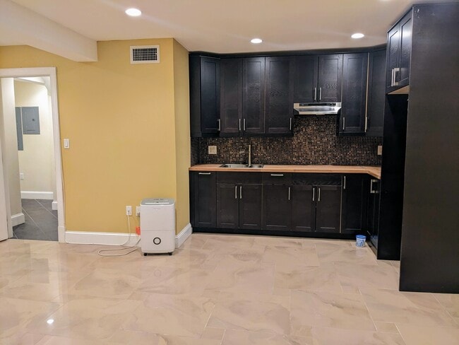 Photo - 20 5th St SE