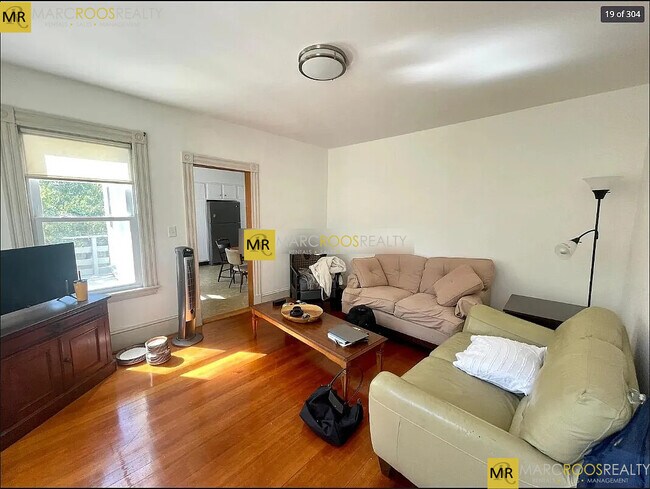 Photo - 80 Curtis St