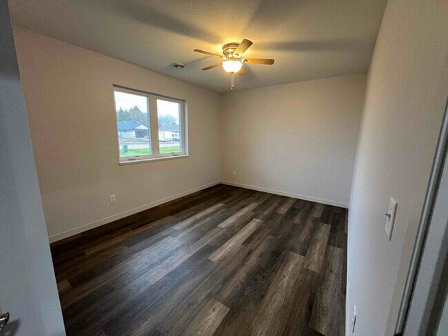 Photo - 2303 Lake Ave