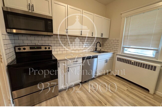 Building Photo - 203 S Broad St