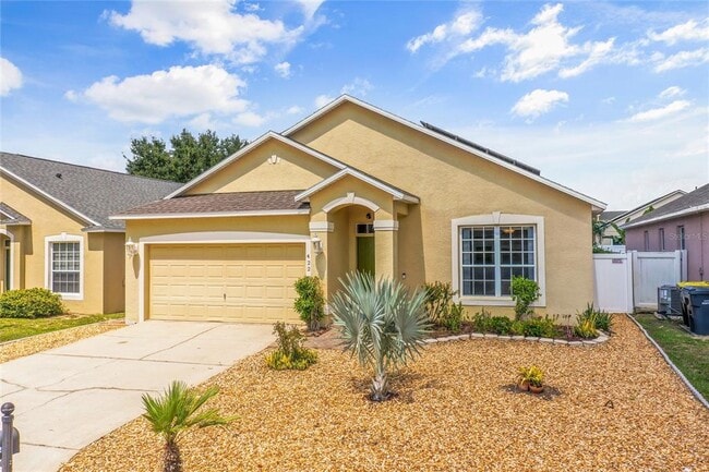 422 Graystone Blvd