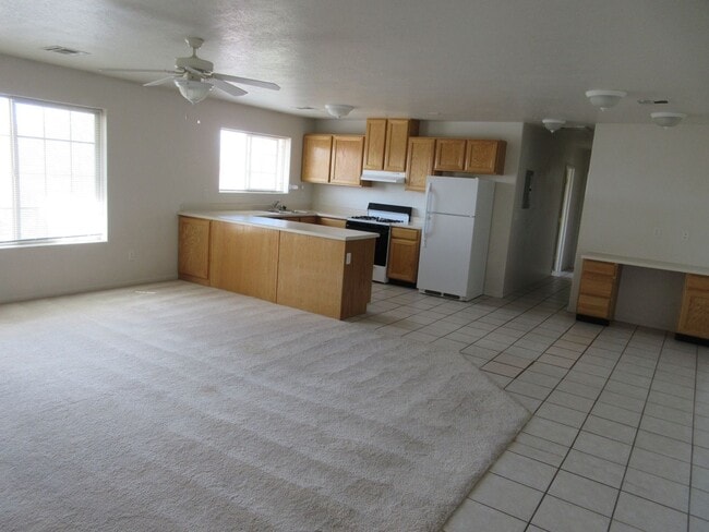 Photo - Move-In Discount -- 2 bedroom - 2 bath With Garage!