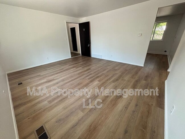 Photo - 2564 S 8th E Unit B