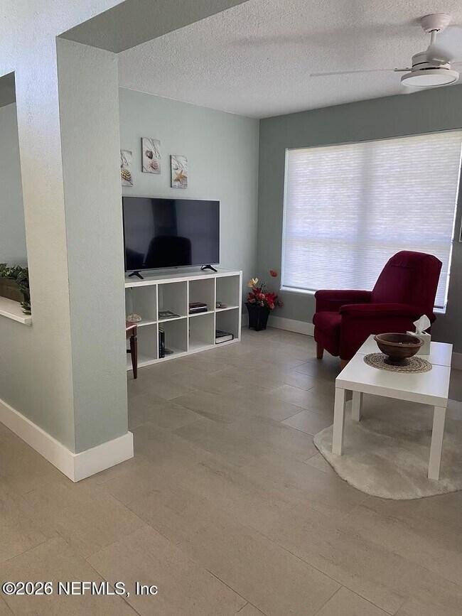 Photo - 130 Southwind Cir