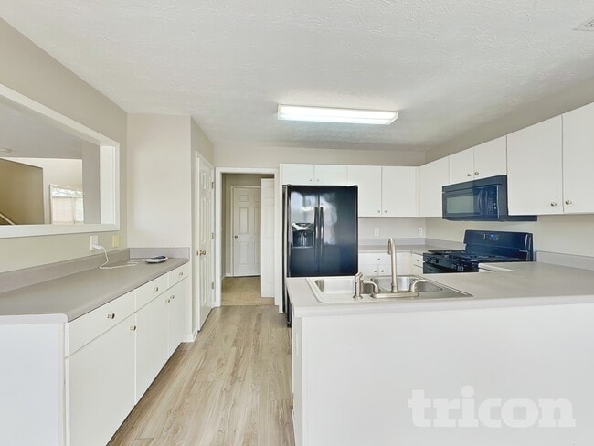 Photo - 62 Kirkhill Dr