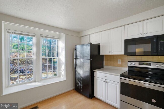 Photo - 6515 Field Master Dr