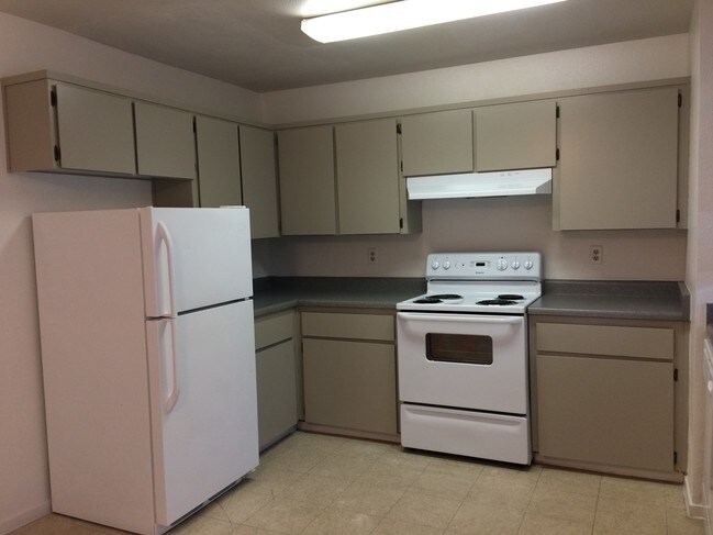 Willow Lakes Apartments - Willow Lakes Apartments