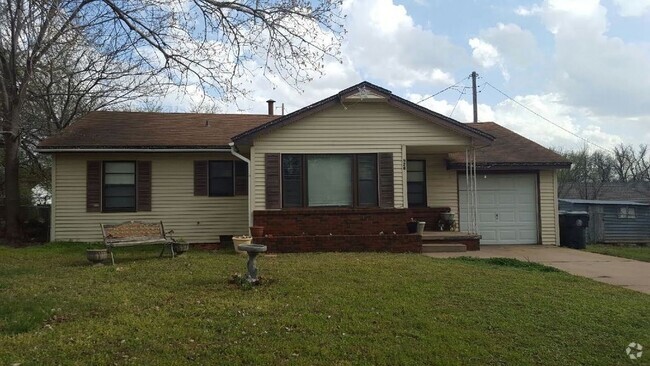 Building Photo - Home for rent close to Tinker AFB and I-240