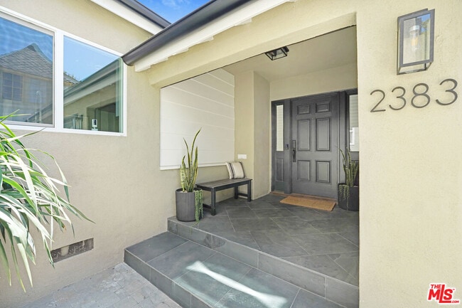 2383 Panorama Terrace