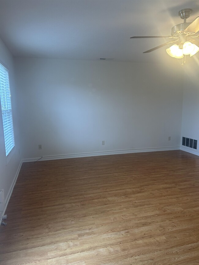 125 Joyce Dr