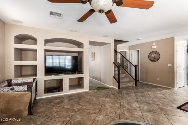 Photo - 1398 E Mayfield Dr