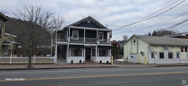 Building Photo - 115 Church Hill Rd Unit 115 Second Floor Rental