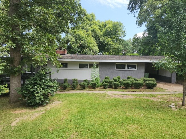 Photo - 4001 Calhoun Dr