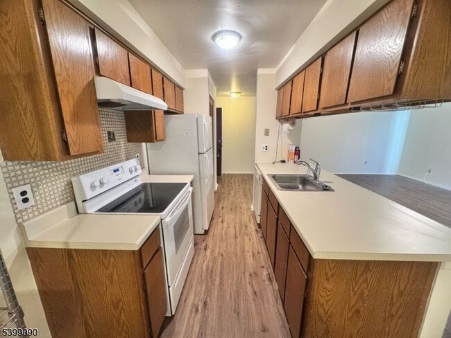 Photo - 55 Bolton Ct