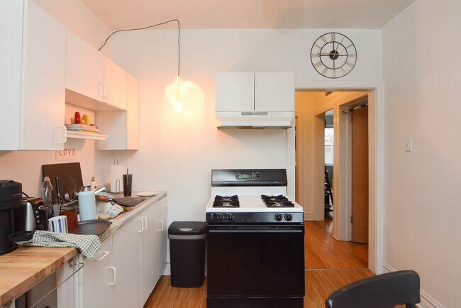 Photo - 1929 W Crystal St Unit A3