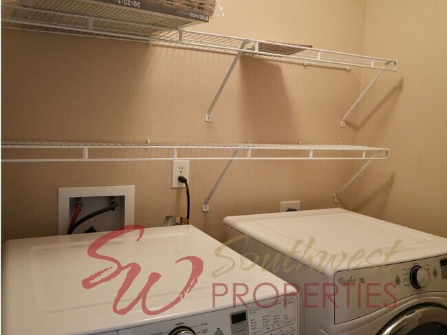 Photo - Charming 3 bed, 2 bath rental home with office!