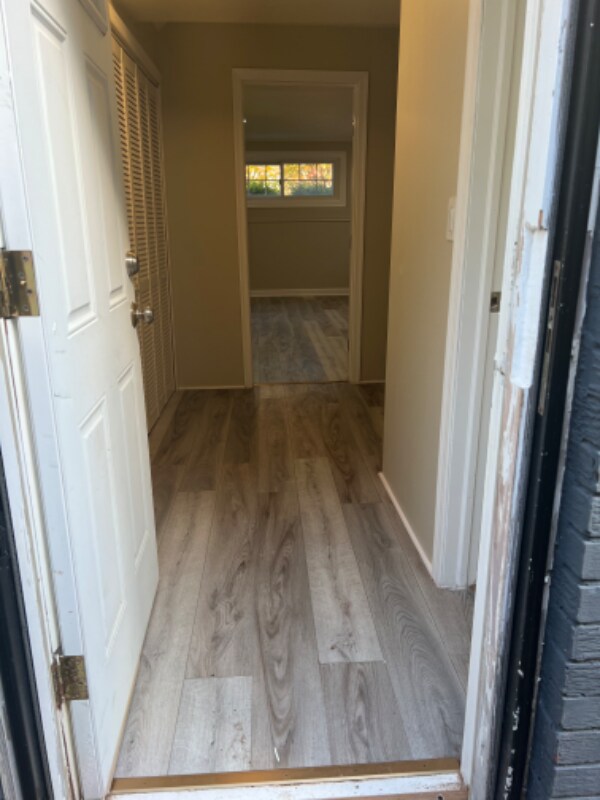 Photo - 6905 Gilbert St