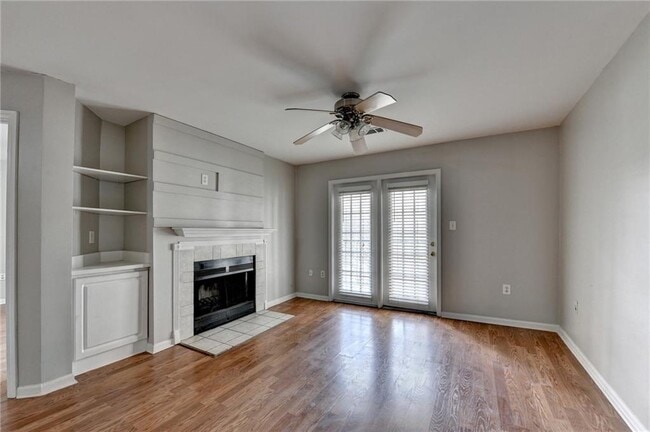 Photo - 3655 Habersham Rd NE Unit 311