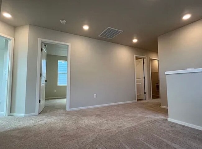 Photo - 4831 Parsley Ave NE