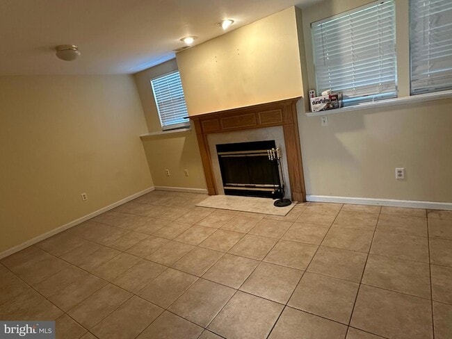 Photo - 108 Steven Ln