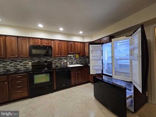 Photo - 11721 Newbridge Ct