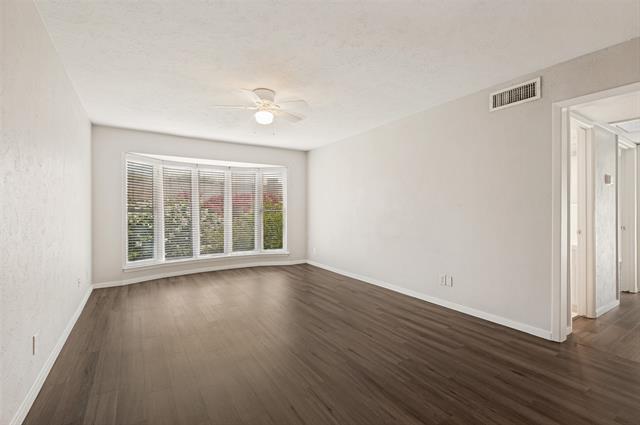 Photo - 4206 Newton Ave Unit 204
