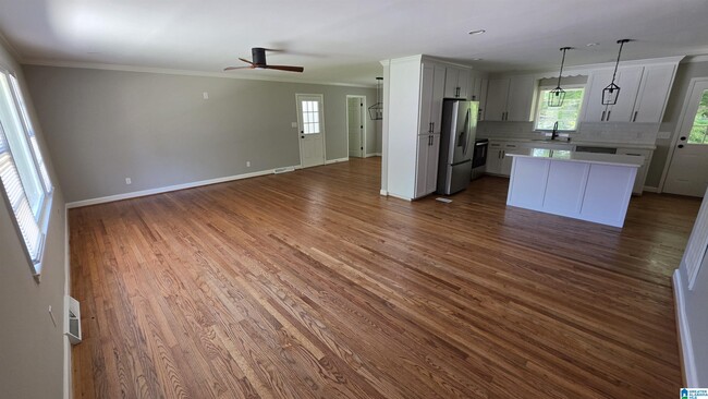 Photo - 955 3rd Ave NW