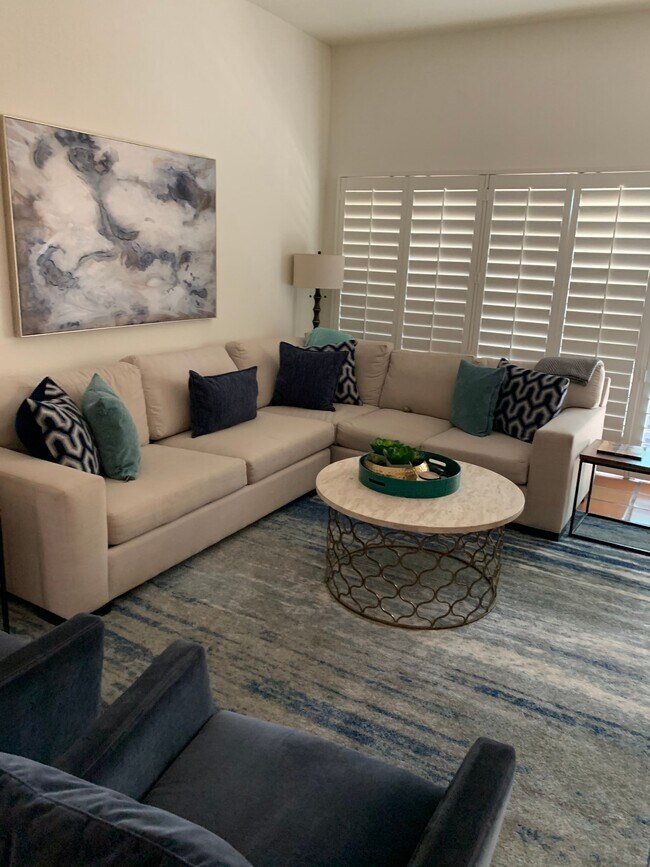 Building Photo - 48127 Vista Cielo