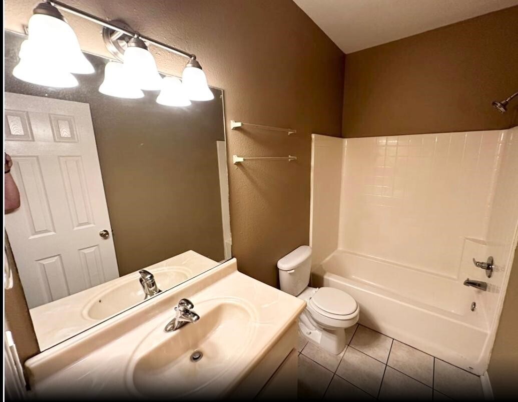 Photo - 9518 Ashville Dr