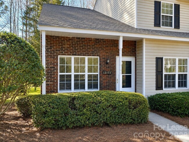 Building Photo - 12172 Bottlebrush Pl
