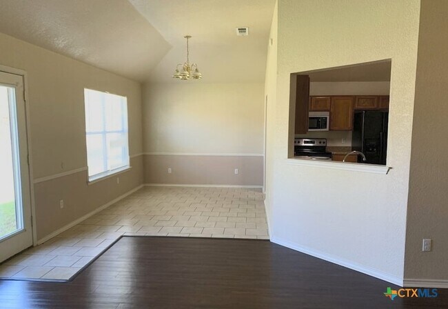 Photo - 3405 Carpet Ln