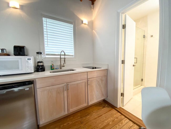 36 Phoenetia Ave Unit SI ID1056496P