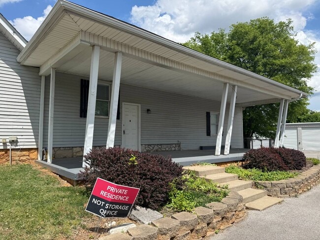 Photo - 6112 Old Nashville Rd