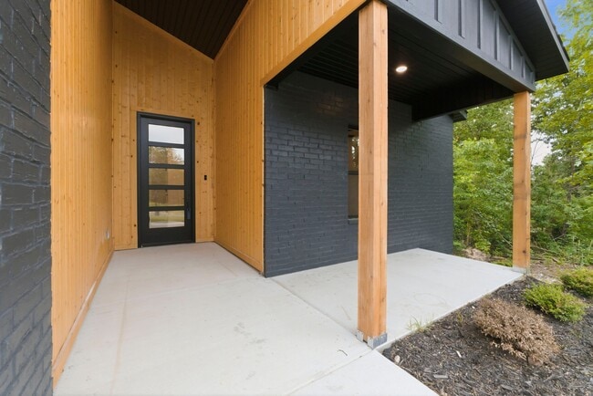 Photo - 5 St Asaph Dr